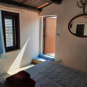 https://guesthouse-casa-mirabella.sicilyhotelsitaly.net